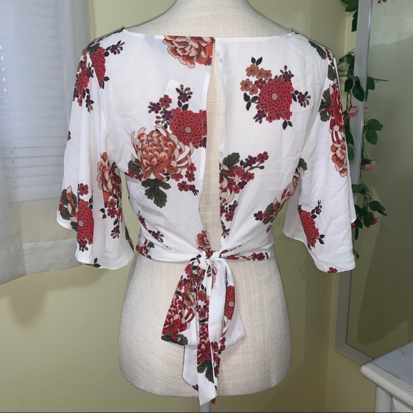Express Floral Print Tie Back Crop Top Blouse - Picture 3 of 6